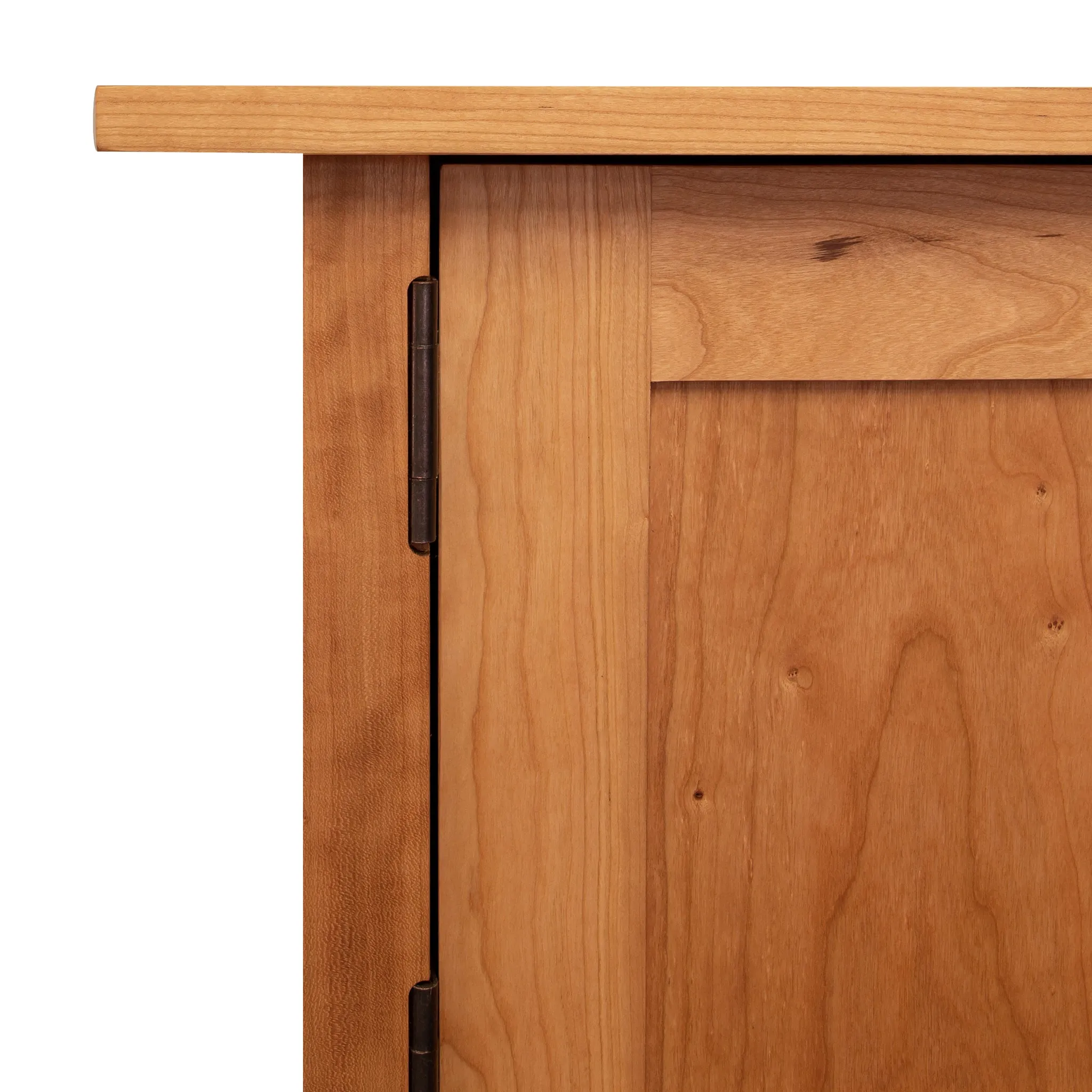 Burlington Shaker 8-Drawer 2-Door Dresser