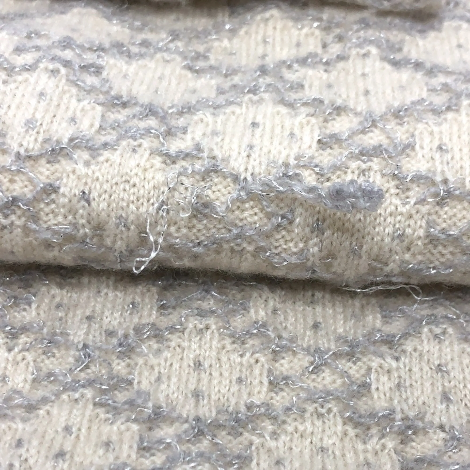 Chanel 18A Glitter large format Scarf IvoryBased