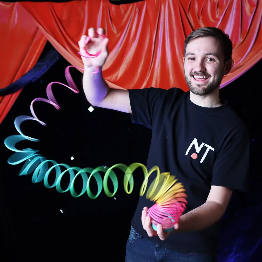 Flow Toy Beginner Set - Everything You Need to Begin the Art of Flow! Including Mougee Z-Stix and Zeekio!