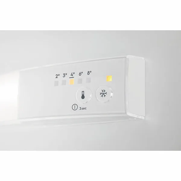 Zanussi Series 40 269L Low Frost Integrated Fridge Freezer - White | ZNFN18ES3